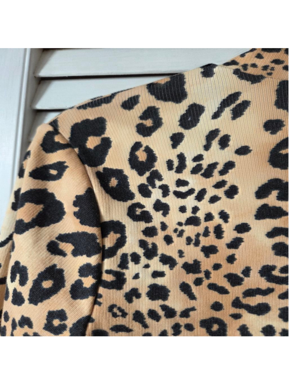 Women's FOREVER 21 Long Sleeve Large Beige Black Leopard Print - Picture 8 of 9